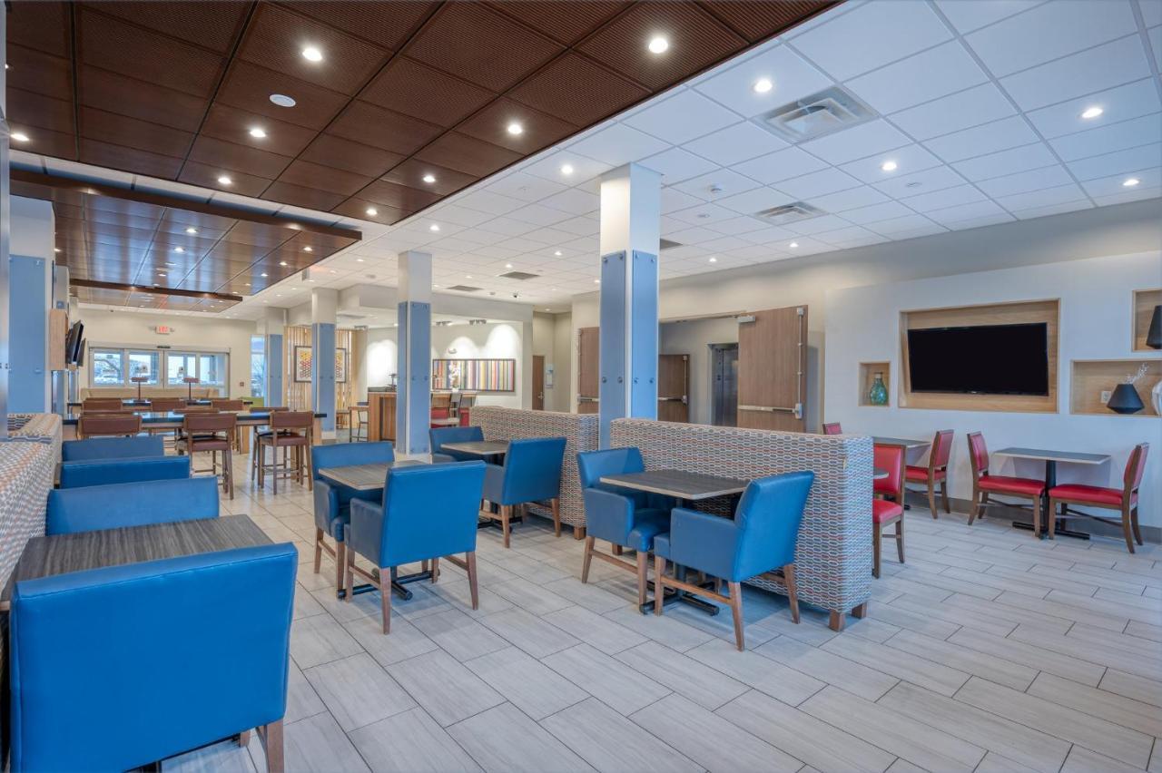 Holiday Inn Express & Suites St. Louis - Chesterfield By Ihg Exterior photo